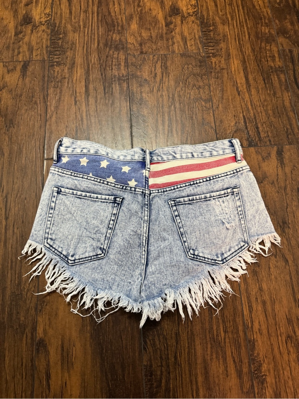 Flag shorts